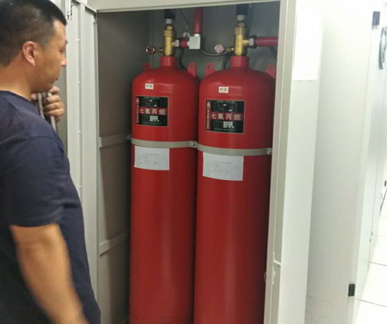 柜式七氟丙烷气体灭火装置安装调试